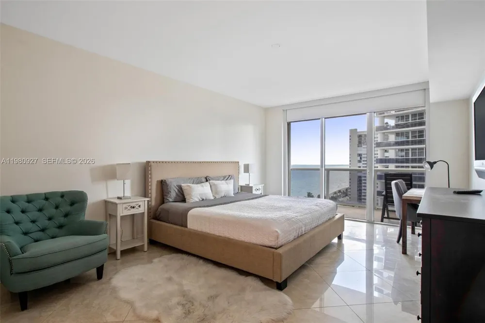 1830 S Ocean Dr #1406 Hallandale Beach, FL 33009