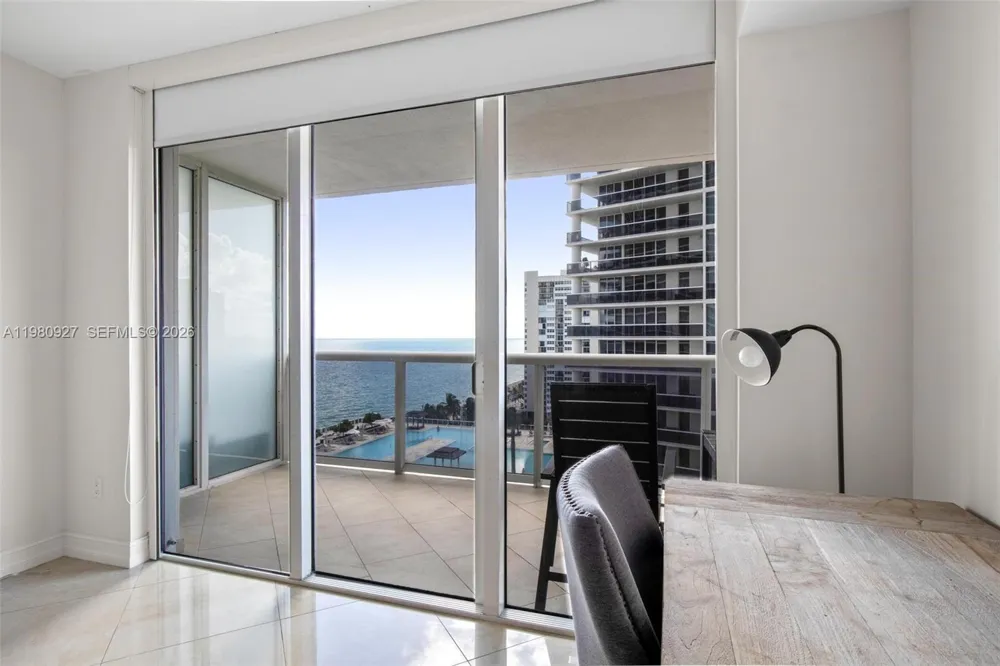 1830 S Ocean Dr #1406 Hallandale Beach, FL 33009