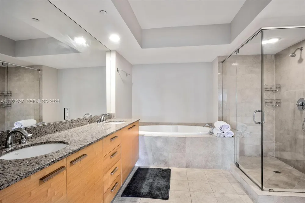 1830 S Ocean Dr #1406 Hallandale Beach, FL 33009