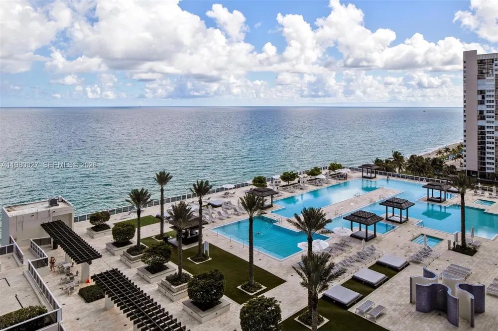 1830 S Ocean Dr #1406 Hallandale Beach, FL 33009