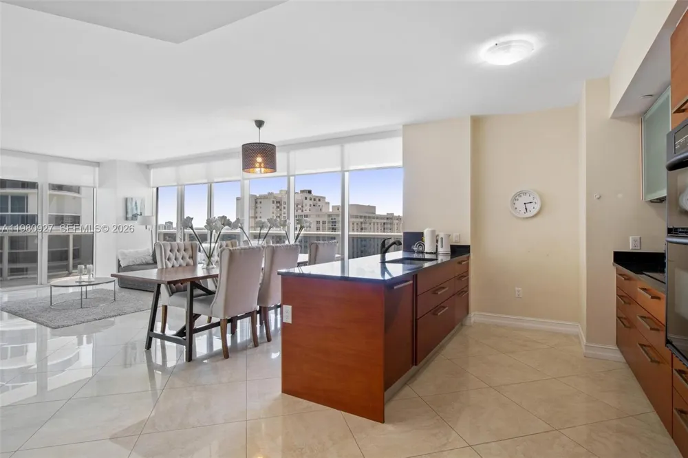 1830 S Ocean Dr #1406 Hallandale Beach, FL 33009