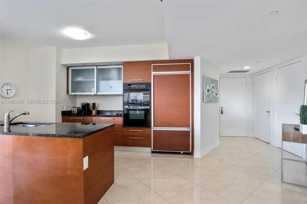 1830 S Ocean Dr #1406 Hallandale Beach, FL 33009
