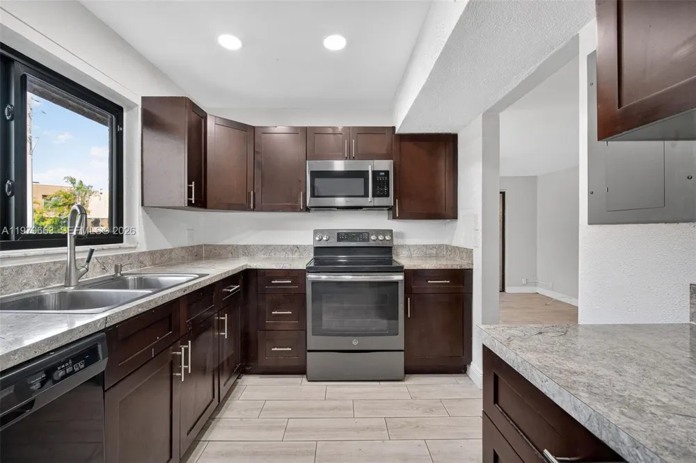 1451 NW 92nd Ave #191 Pembroke Pines, FL 33024