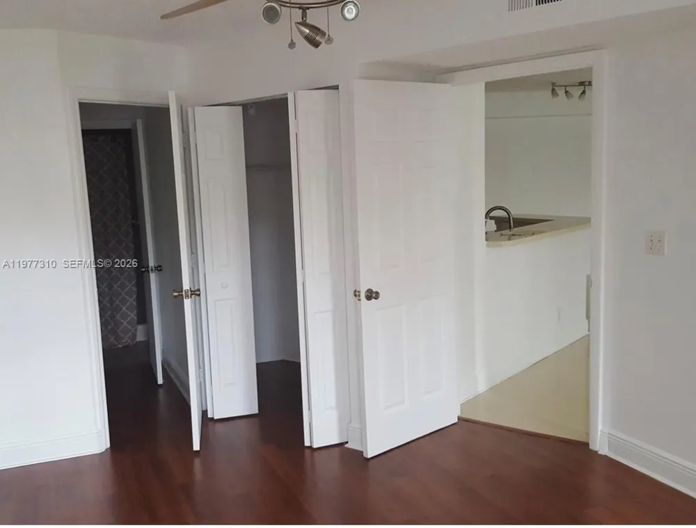 9999 Summerbreeze Dr #420 Sunrise, FL 33322