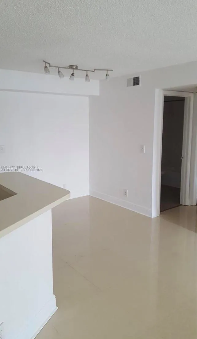 9999 Summerbreeze Dr #420 Sunrise, FL 33322