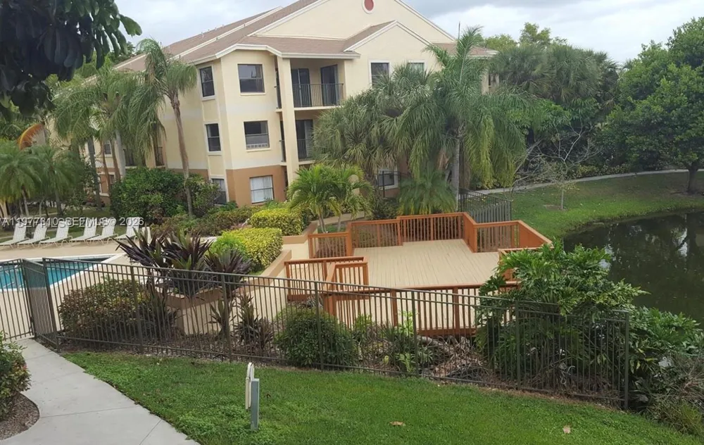 9999 Summerbreeze Dr #420 Sunrise, FL 33322