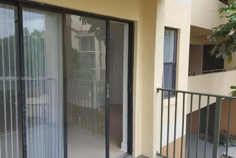 9999 Summerbreeze Dr #420 Sunrise, FL 33322