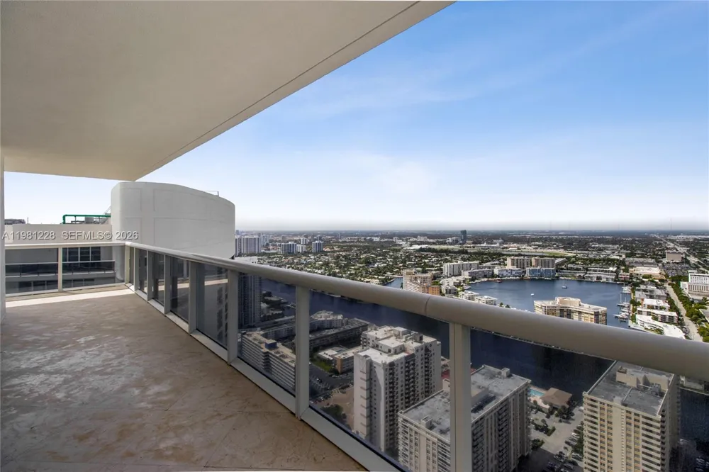 1830 S Ocean Dr #4606 Hallandale Beach, FL 33009