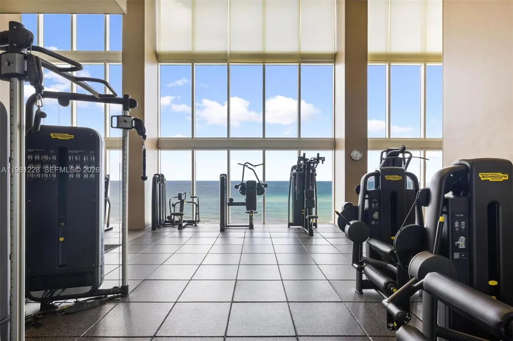 1830 S Ocean Dr #4606 Hallandale Beach, FL 33009