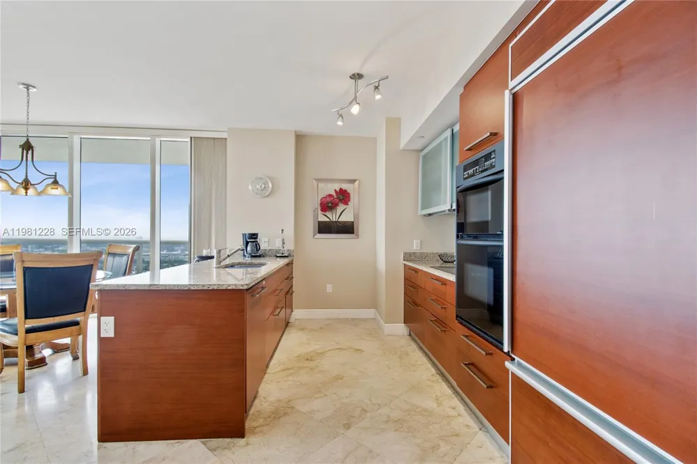 1830 S Ocean Dr #4606 Hallandale Beach, FL 33009