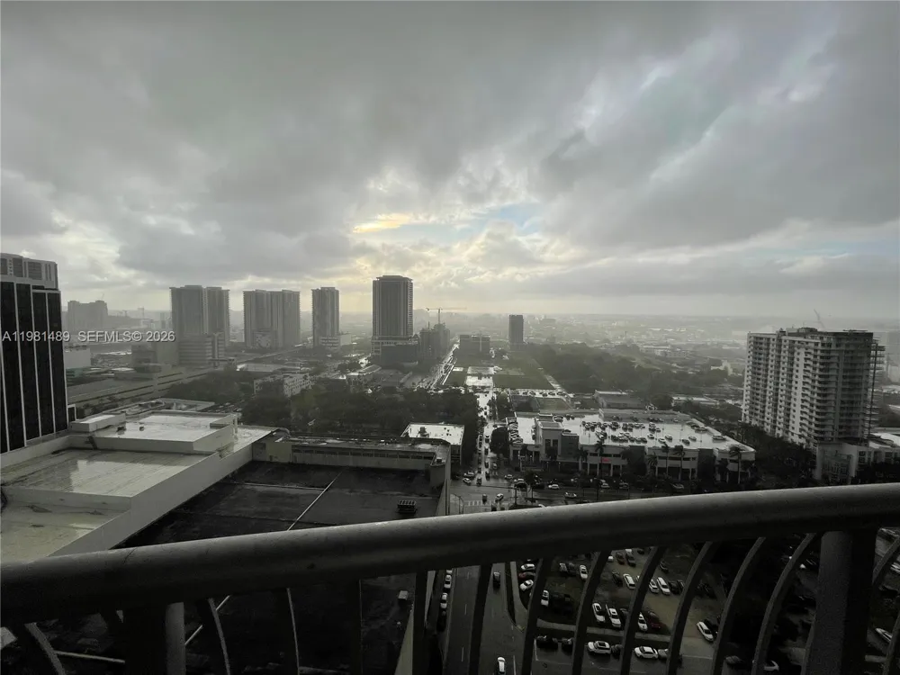 1750 Bayshore Dr #2814 Miami, FL 33132