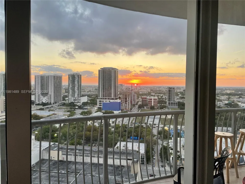 1750 Bayshore Dr #2814 Miami, FL 33132