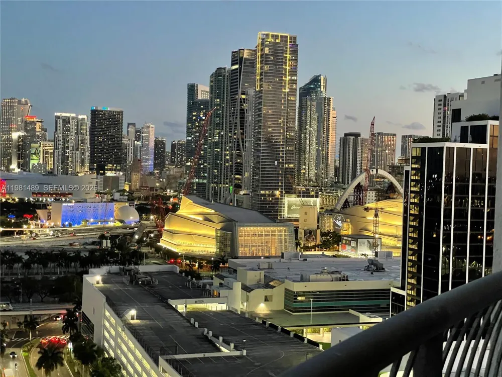 1750 Bayshore Dr #2814 Miami, FL 33132
