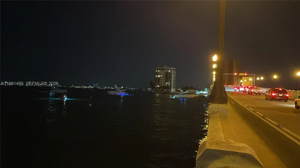 1750 Bayshore Dr #2814 Miami, FL 33132