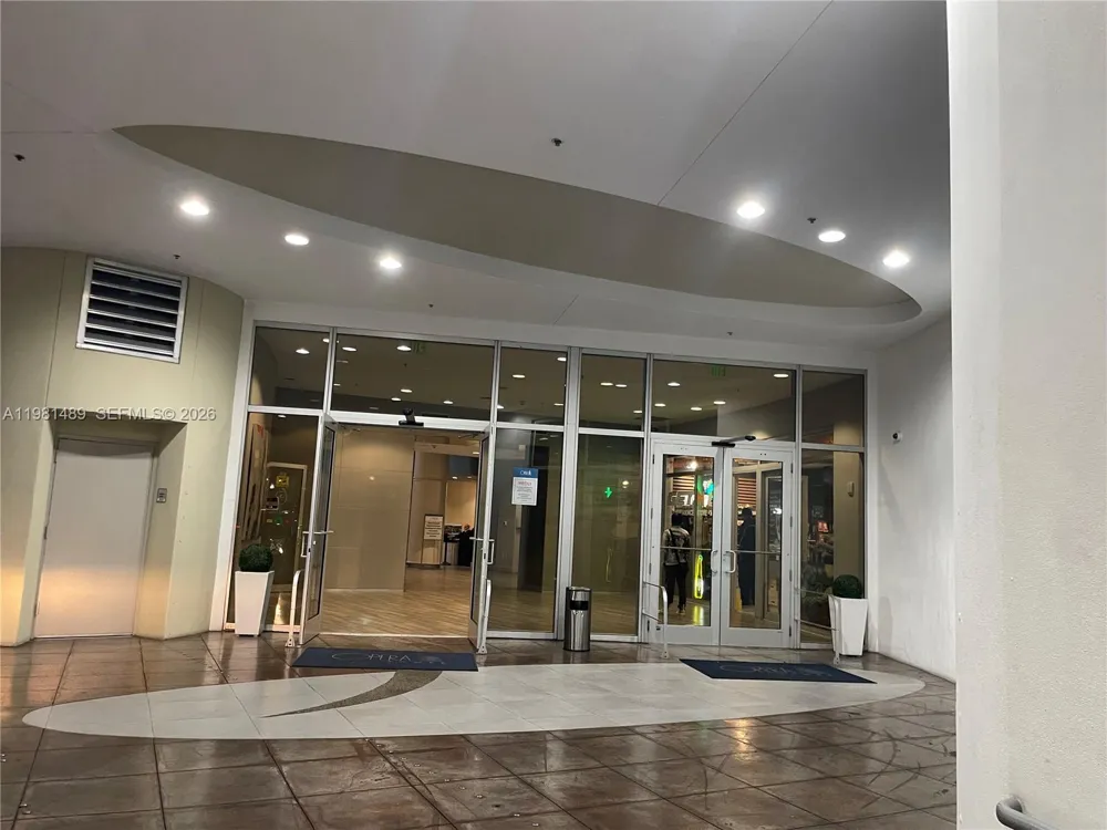 1750 Bayshore Dr #2814 Miami, FL 33132