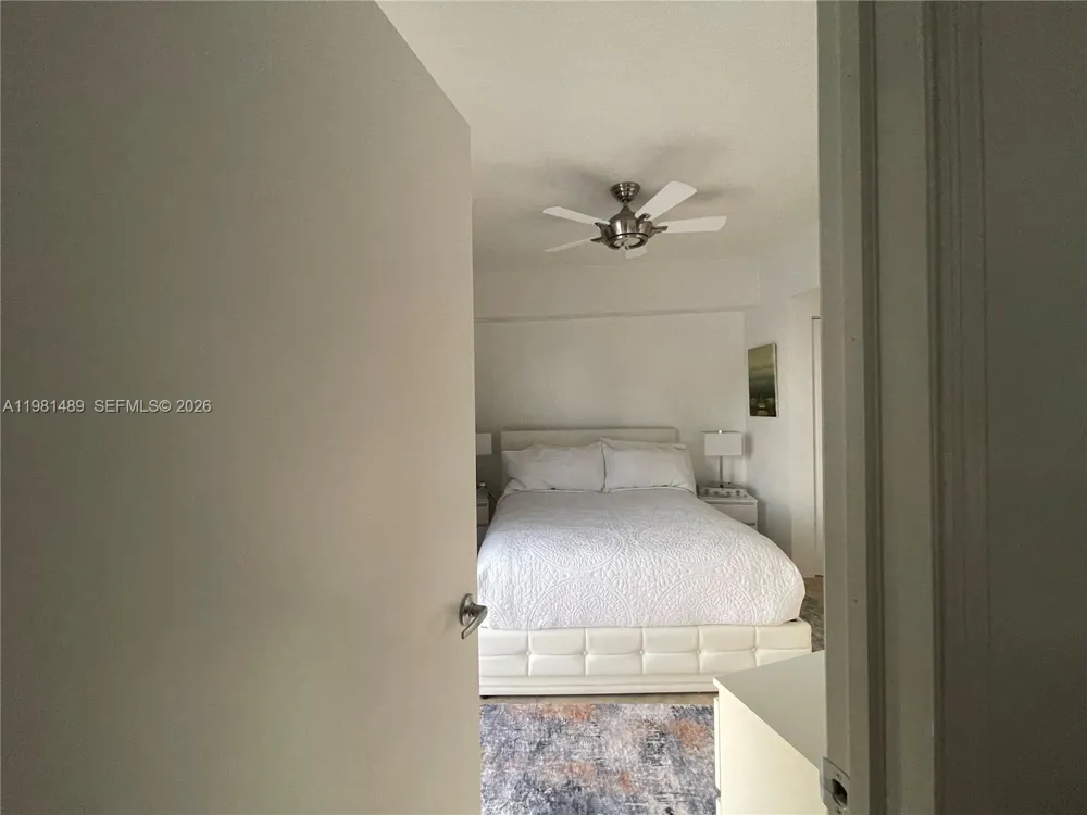 1750 Bayshore Dr #2814 Miami, FL 33132