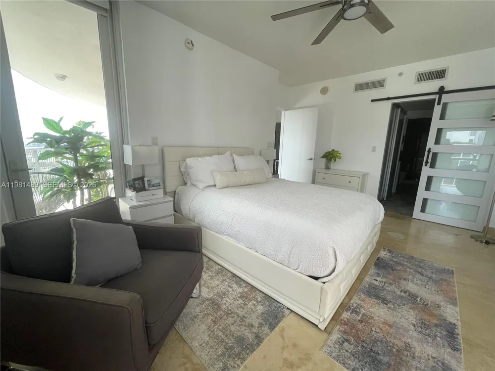 1750 Bayshore Dr #2814 Miami, FL 33132