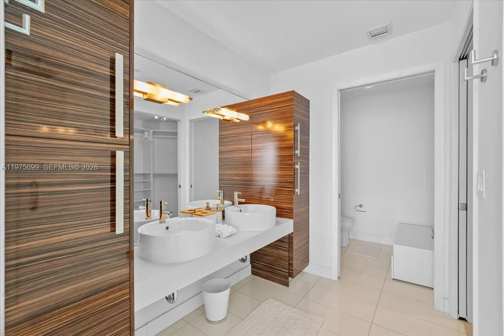 2020 Bayshore Dr #605 Miami, FL 33137