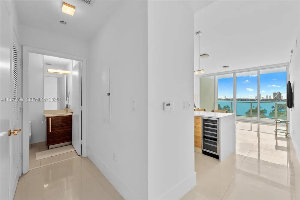 2020 Bayshore Dr #605 Miami, FL 33137