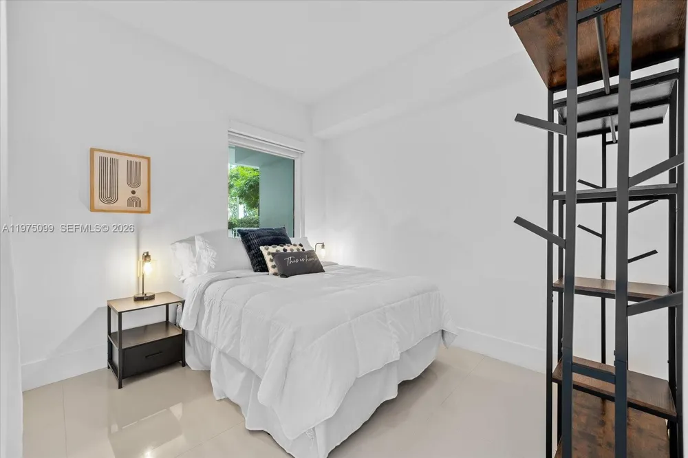 2020 Bayshore Dr #605 Miami, FL 33137