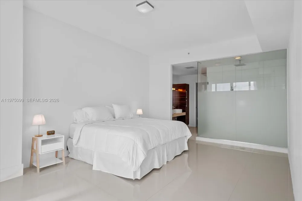 2020 Bayshore Dr #605 Miami, FL 33137