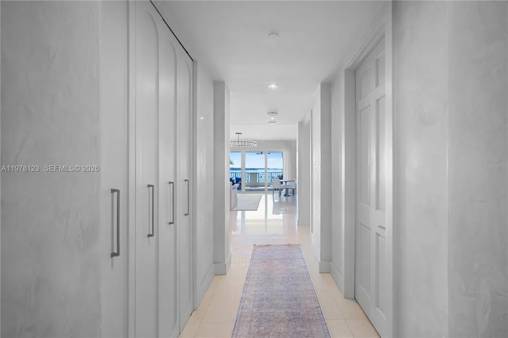 5222 Fisher Island Dr #5222 Fisher Island, FL 33109