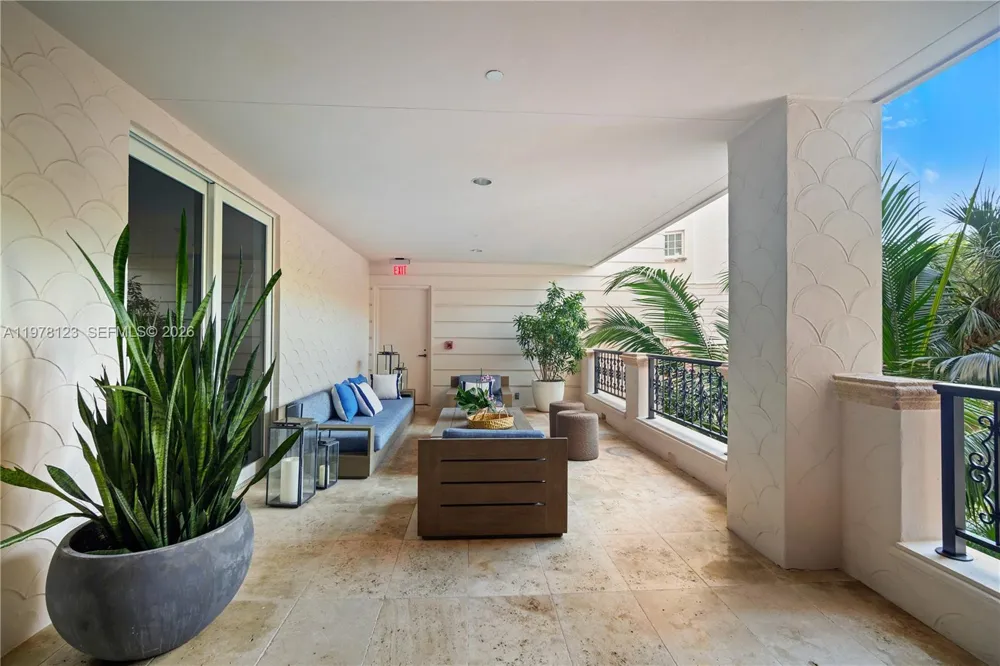 5222 Fisher Island Dr #5222 Fisher Island, FL 33109