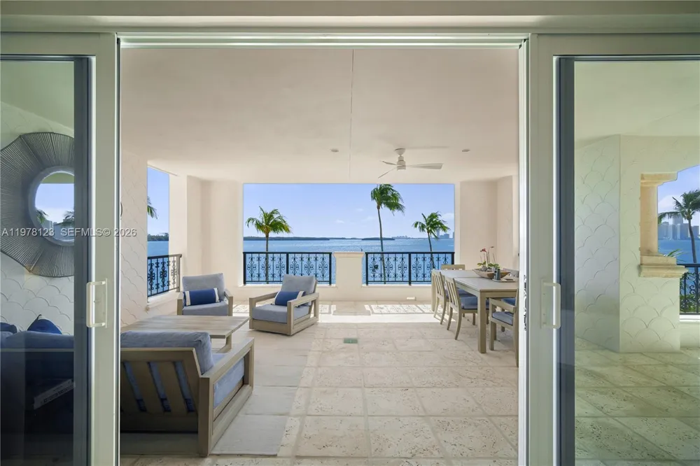 5222 Fisher Island Dr #5222 Fisher Island, FL 33109