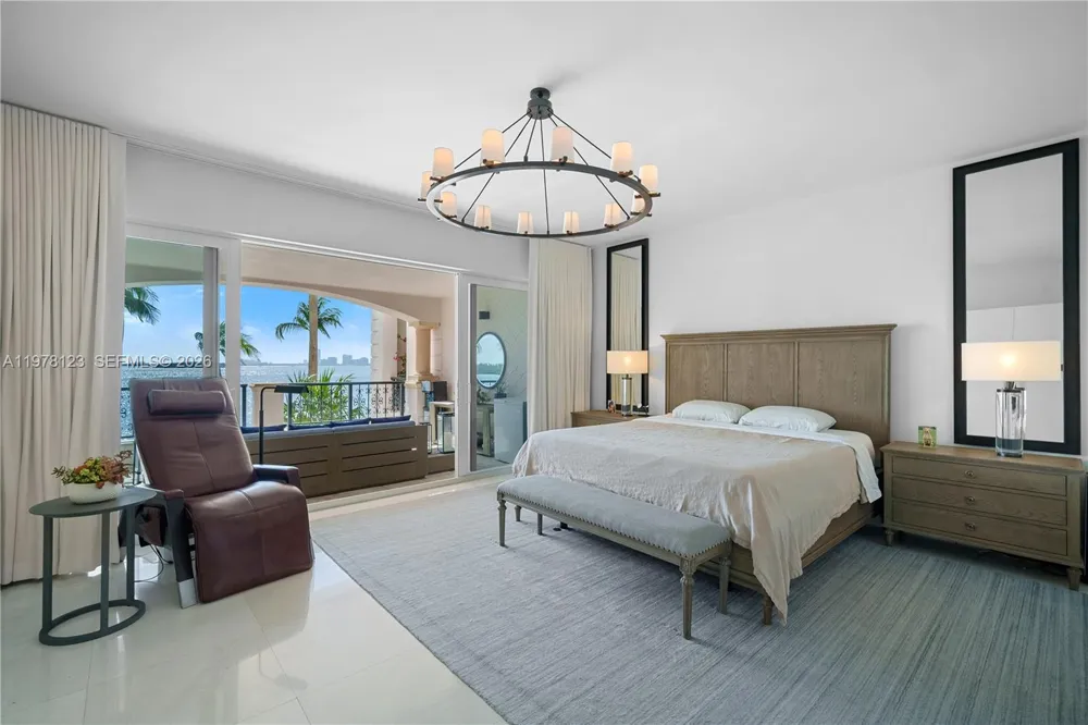 5222 Fisher Island Dr #5222 Fisher Island, FL 33109