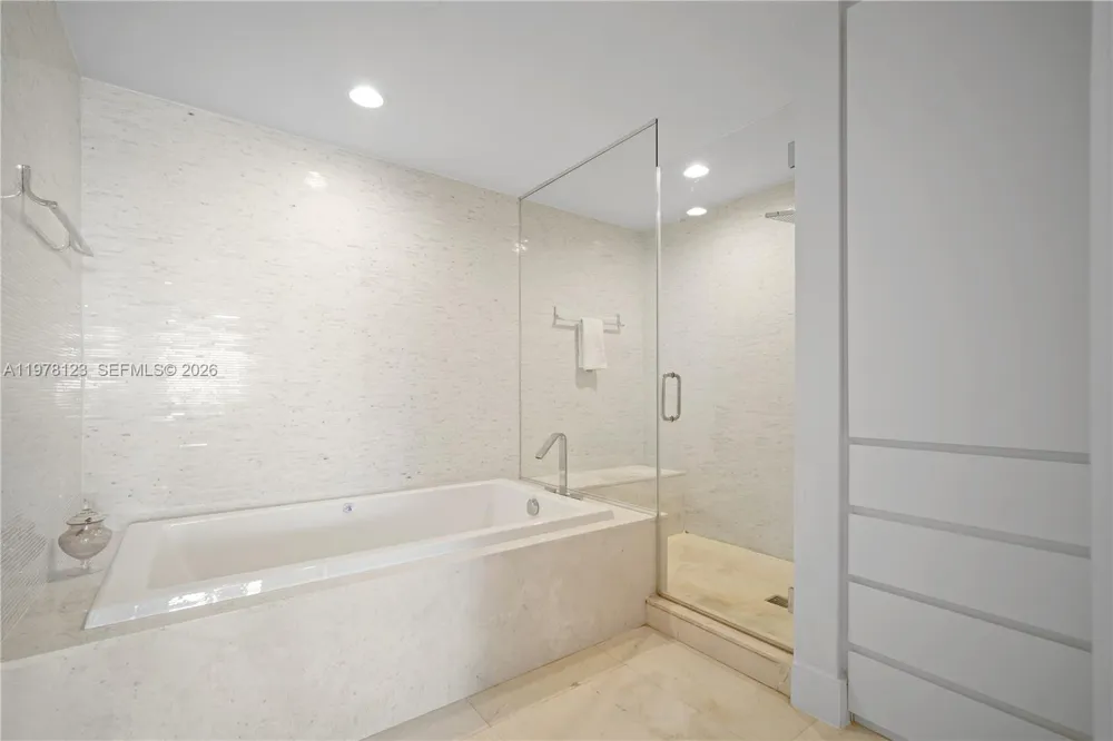 5222 Fisher Island Dr #5222 Fisher Island, FL 33109