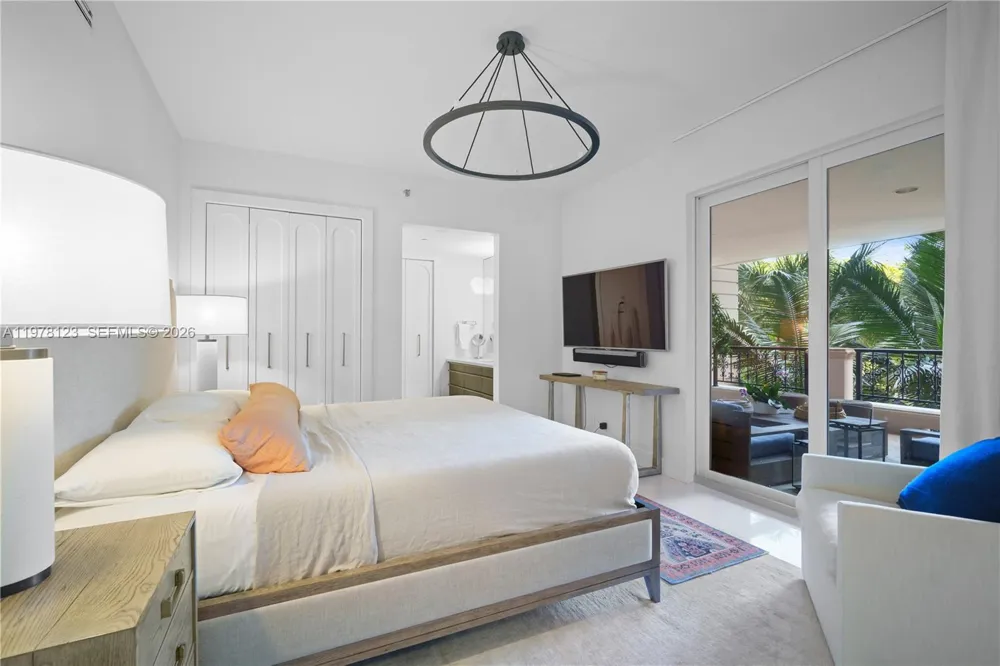 5222 Fisher Island Dr #5222 Fisher Island, FL 33109