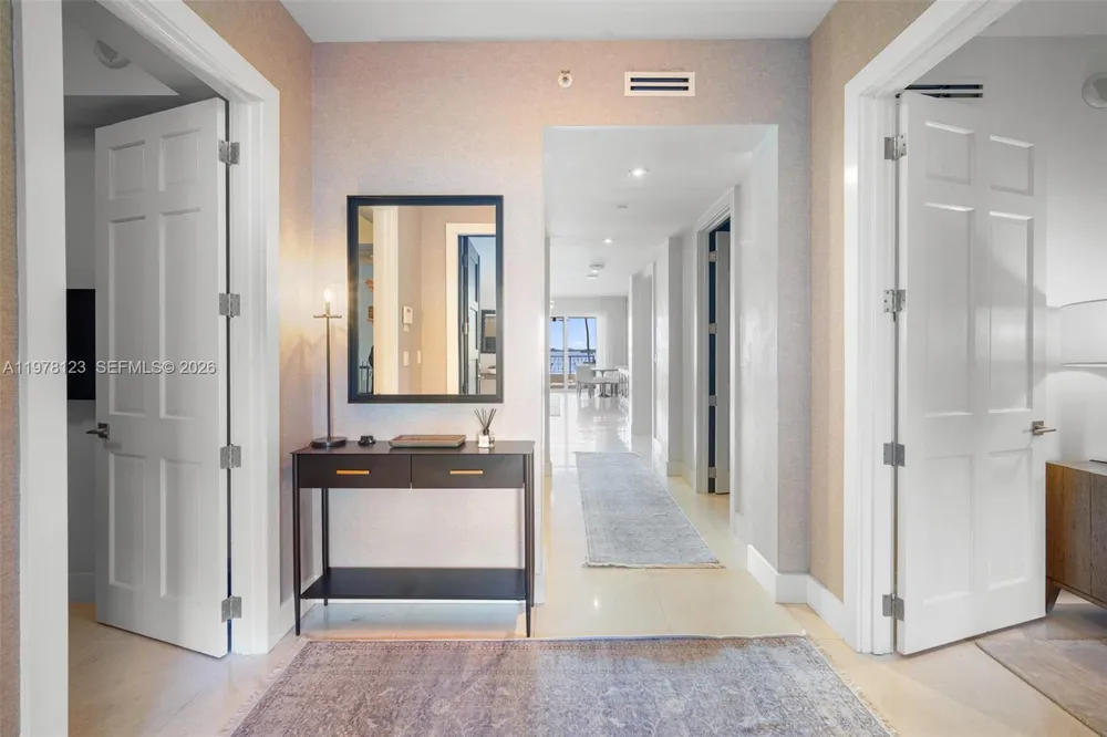 5222 Fisher Island Dr #5222 Fisher Island, FL 33109
