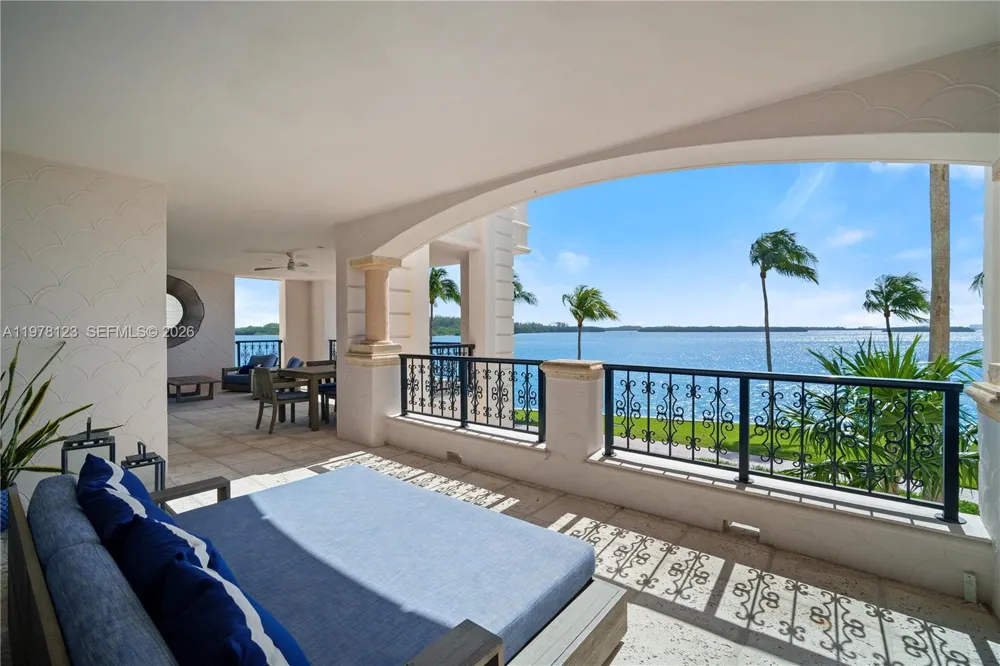 5222 Fisher Island Dr #5222 Fisher Island, FL 33109
