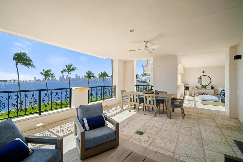 5222 Fisher Island Dr #5222 Fisher Island, FL 33109