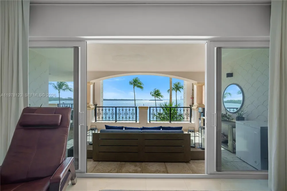 5222 Fisher Island Dr #5222 Fisher Island, FL 33109