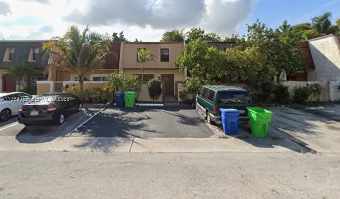 5966 NW 24th Ct Sunrise, FL 33313