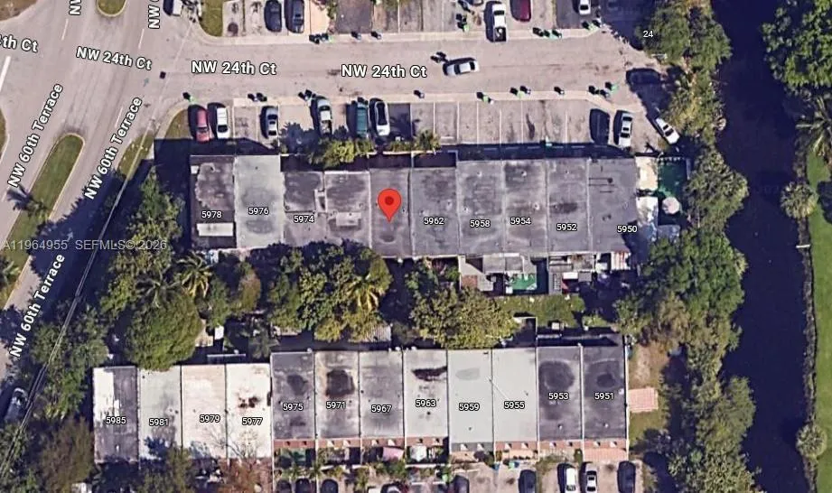 5966 NW 24th Ct Sunrise, FL 33313