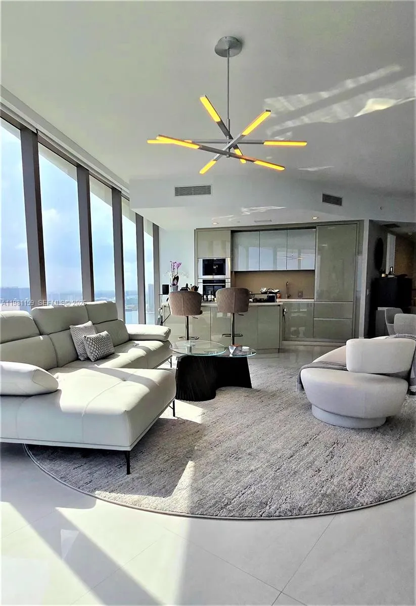 18975 Collins Ave #2504 Sunny Isles Beach, FL 33160