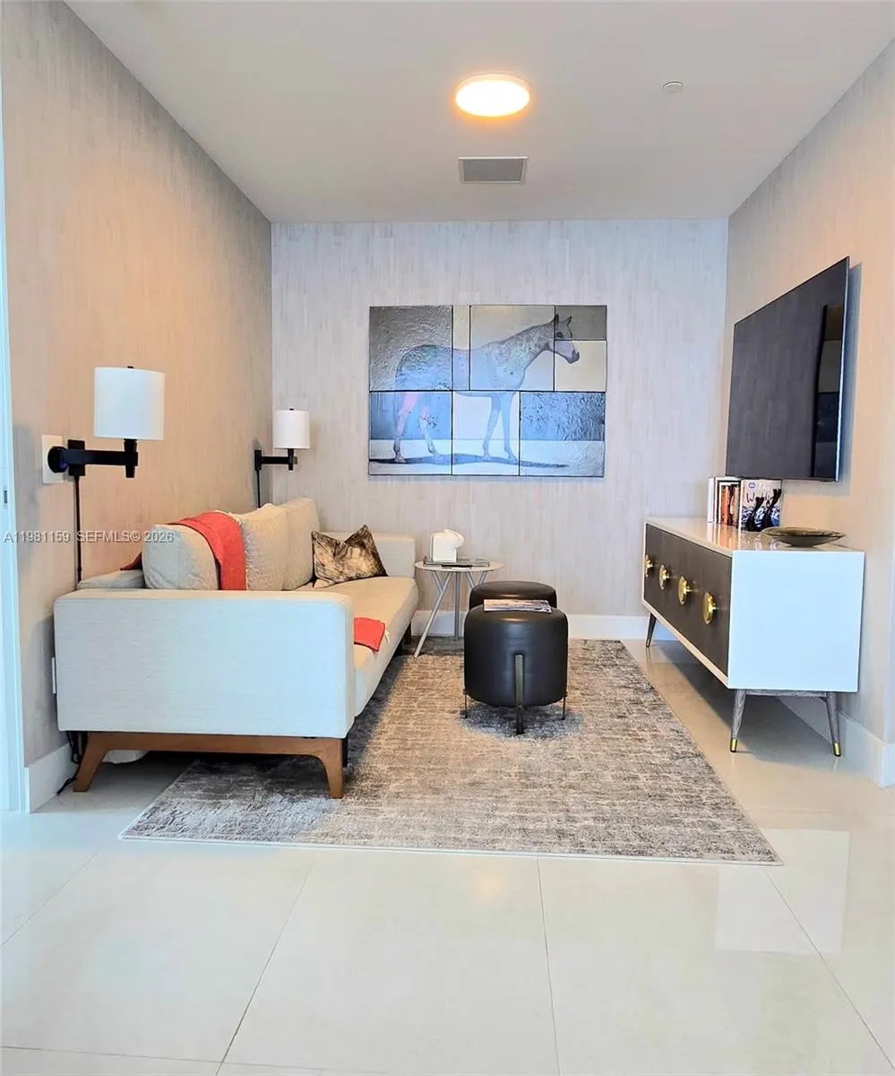 18975 Collins Ave #2504 Sunny Isles Beach, FL 33160