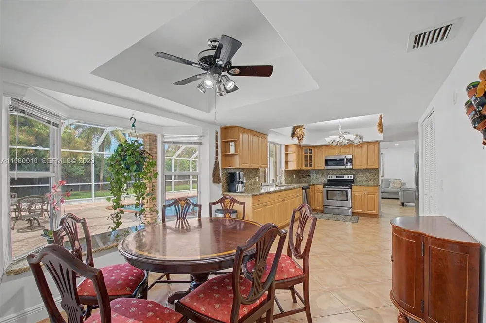 8241 SW 146th St Palmetto Bay, FL 33158