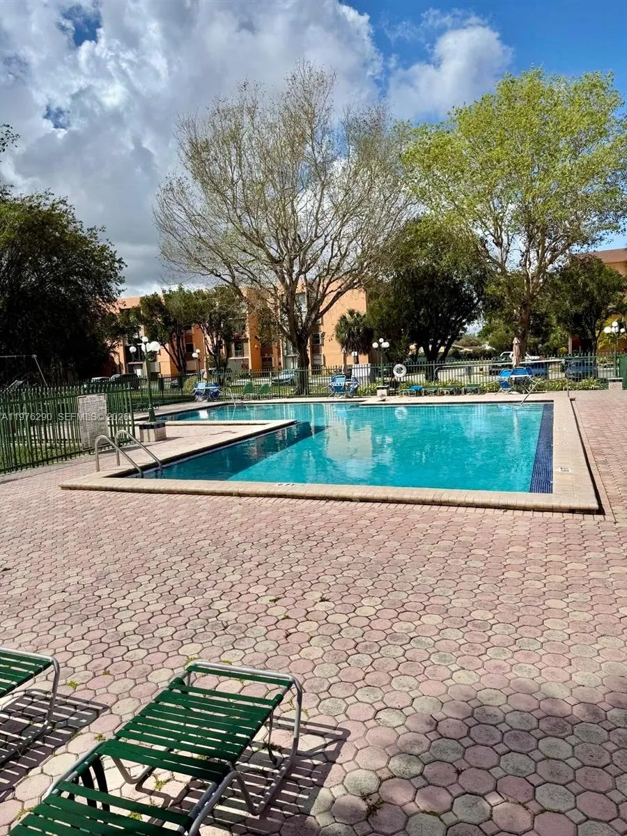 9400 WEST FLAGLER ST #312 Miami, FL 33174