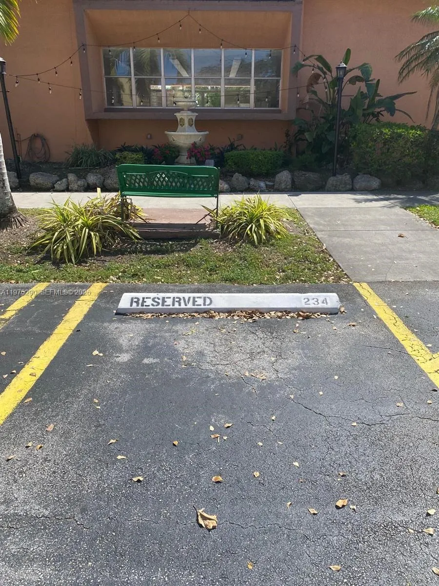 9400 WEST FLAGLER ST #312 Miami, FL 33174
