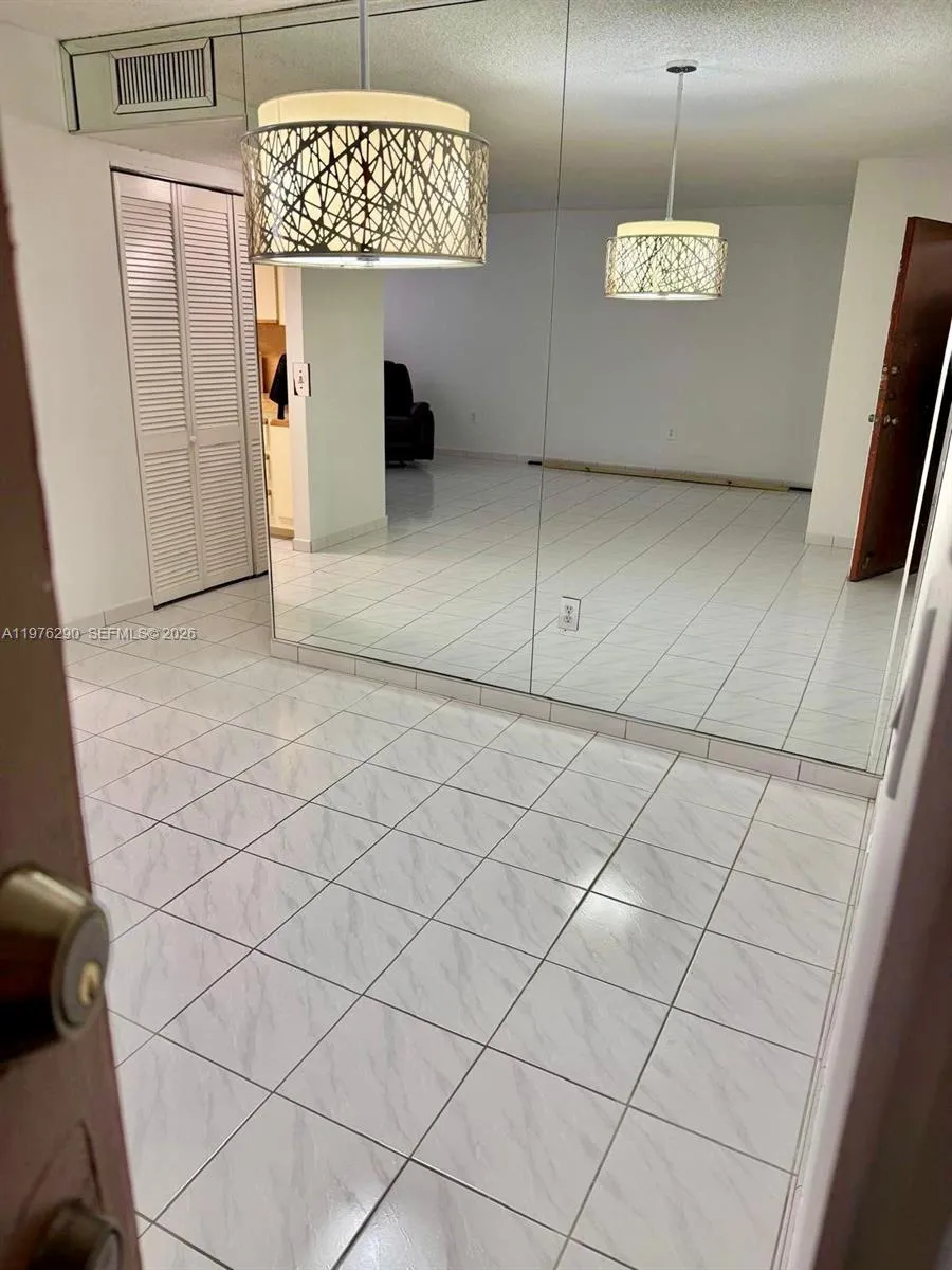 9400 WEST FLAGLER ST #312 Miami, FL 33174