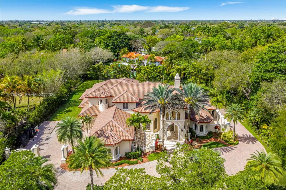 11400 SW 67th Ave Pinecrest, FL 33156