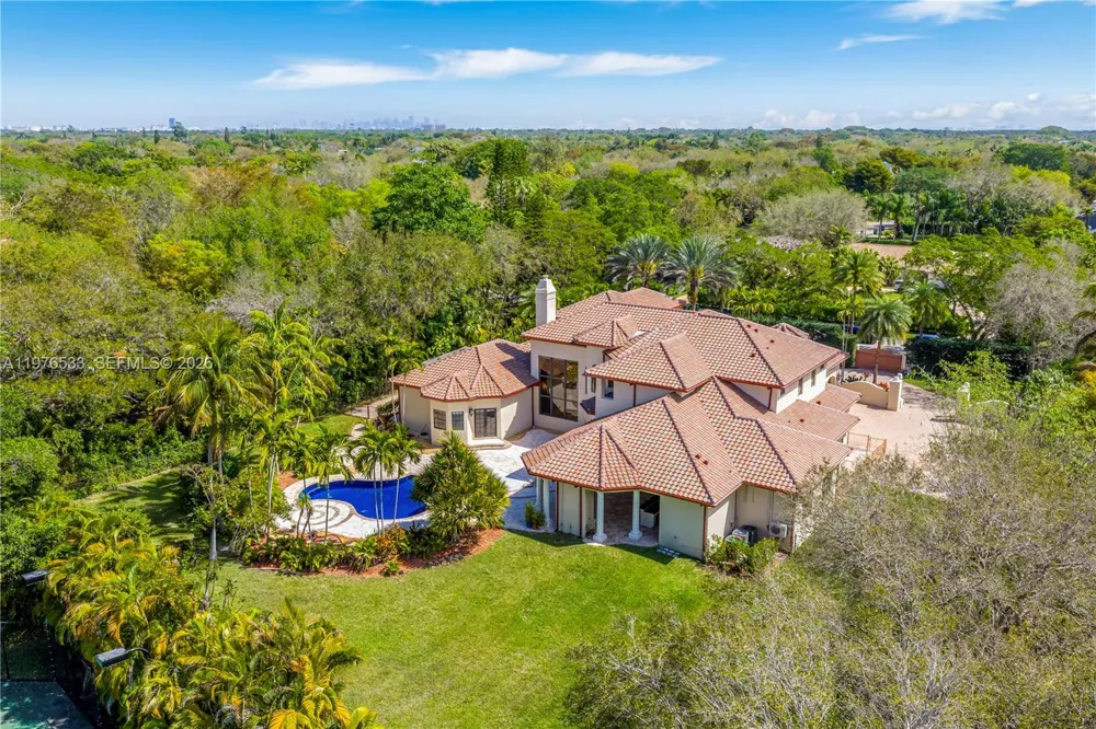 11400 SW 67th Ave Pinecrest, FL 33156