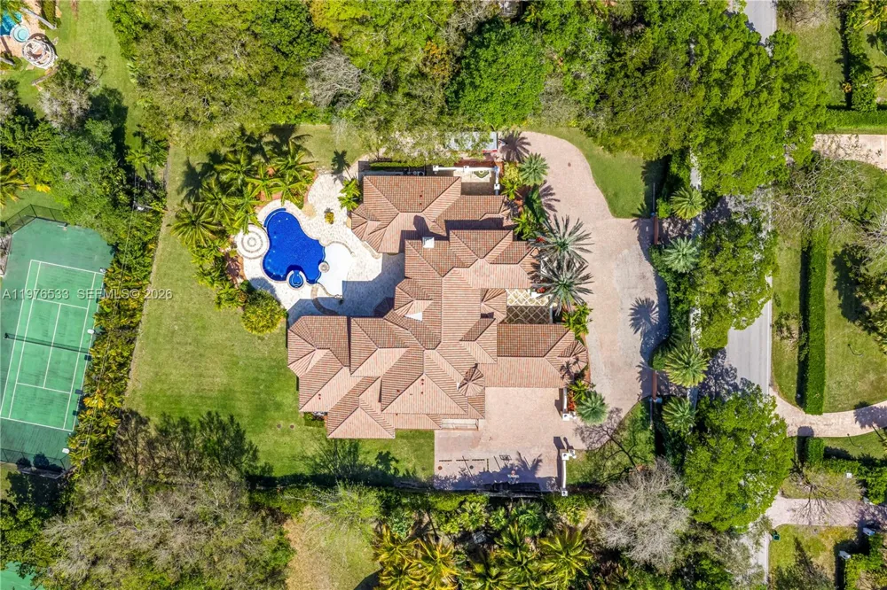 11400 SW 67th Ave Pinecrest, FL 33156