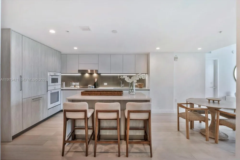 9201 E Bay Harbor Dr #503 Bal Harbour, FL 33154