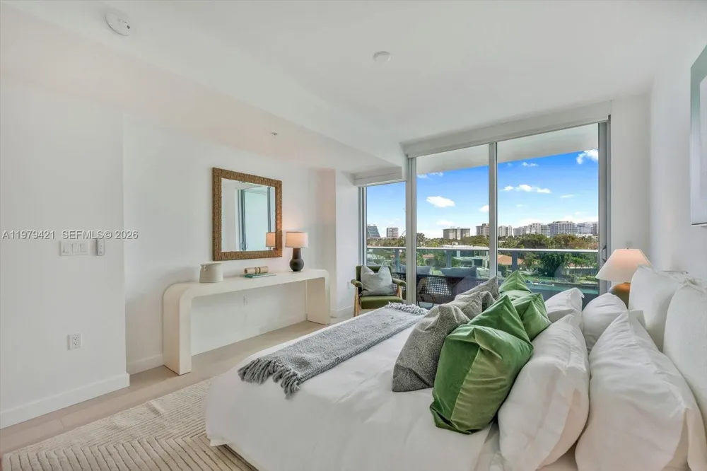 9201 E Bay Harbor Dr #503 Bal Harbour, FL 33154