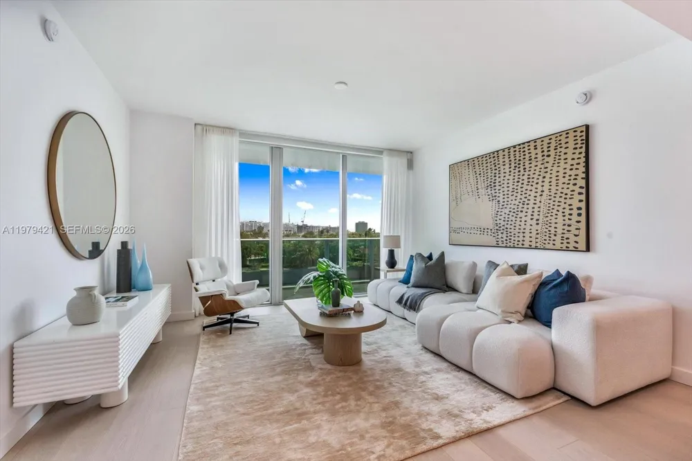 9201 E Bay Harbor Dr #503 Bal Harbour, FL 33154