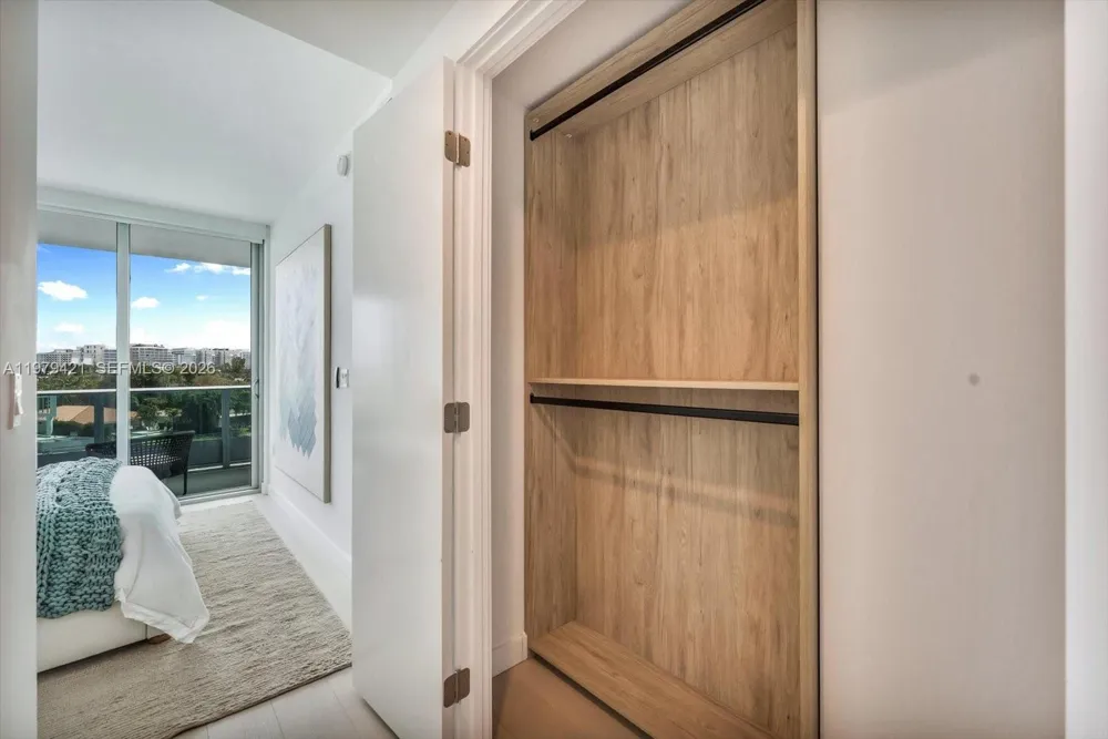 9201 E Bay Harbor Dr #503 Bal Harbour, FL 33154
